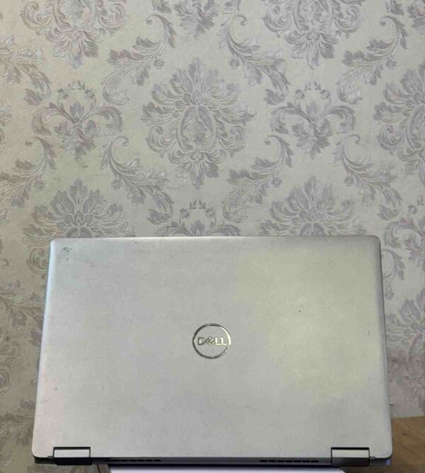Dell Latitude 3310 2-in-1 - Image 4