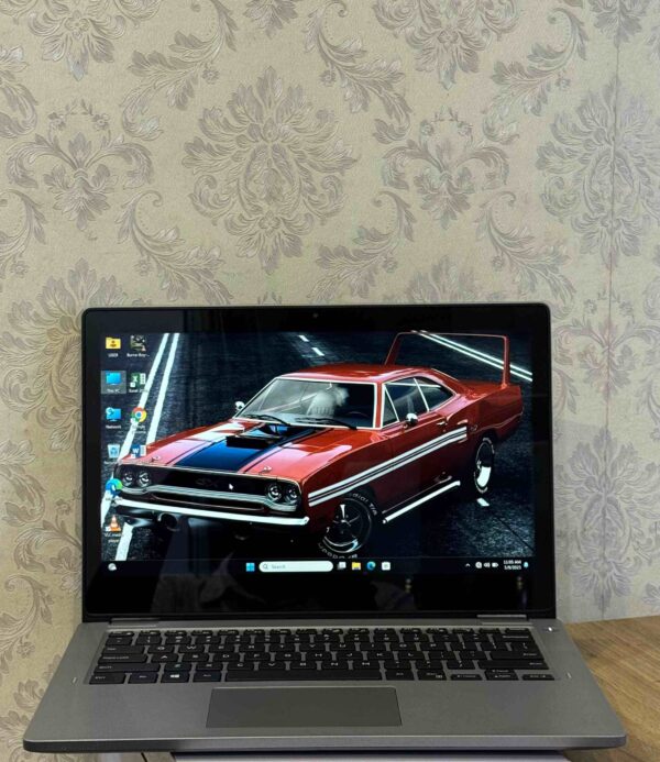 Dell Latitude 3310 2-in-1 - Image 3