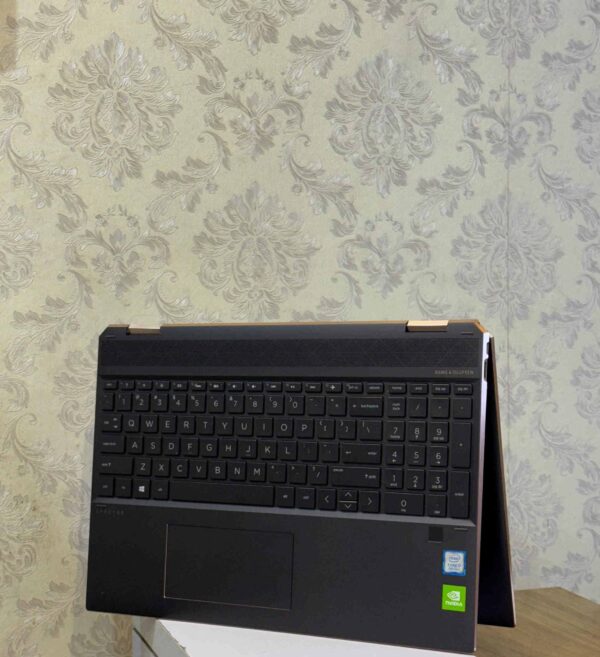 HP Spectre x360 Convertible 15-df0xxx i7 - Image 4