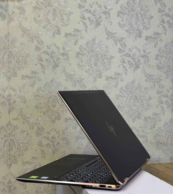 HP Spectre x360 Convertible 15-df0xxx i7 - Image 5