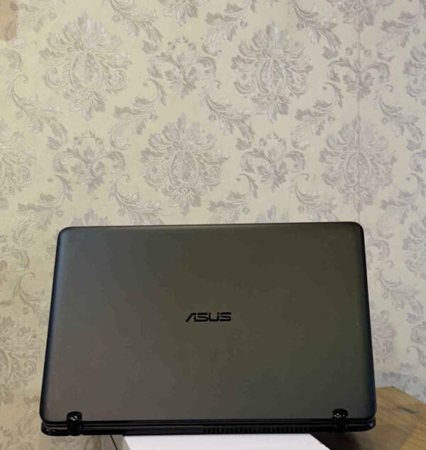 Asus Q524UQK x360 i7 (7t gen) - Image 3