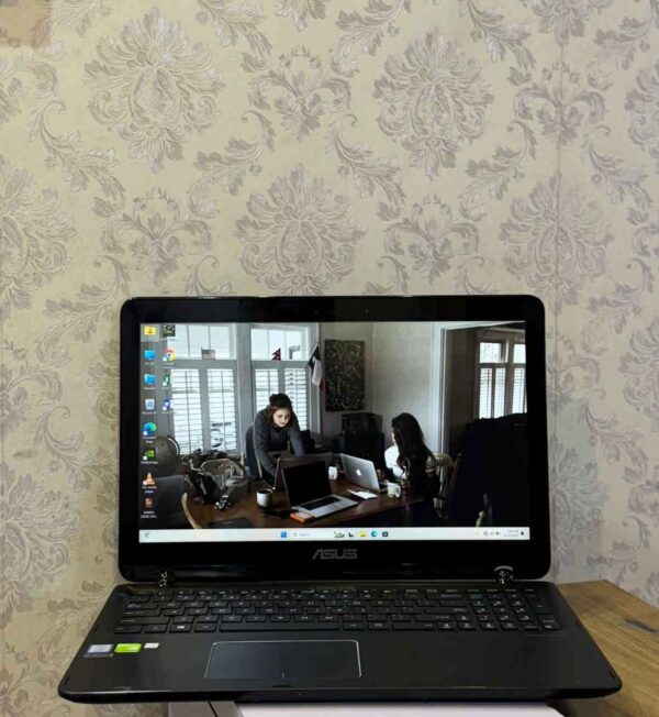 Asus Q524UQK x360 i7 (7t gen) - Image 4