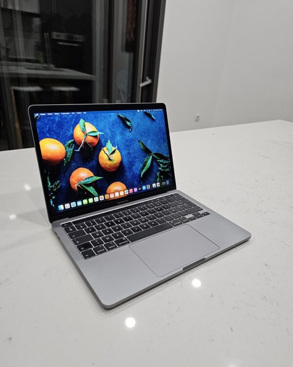 MacBook Pro 2020 i5(8th gen) 13” inches - Image 4
