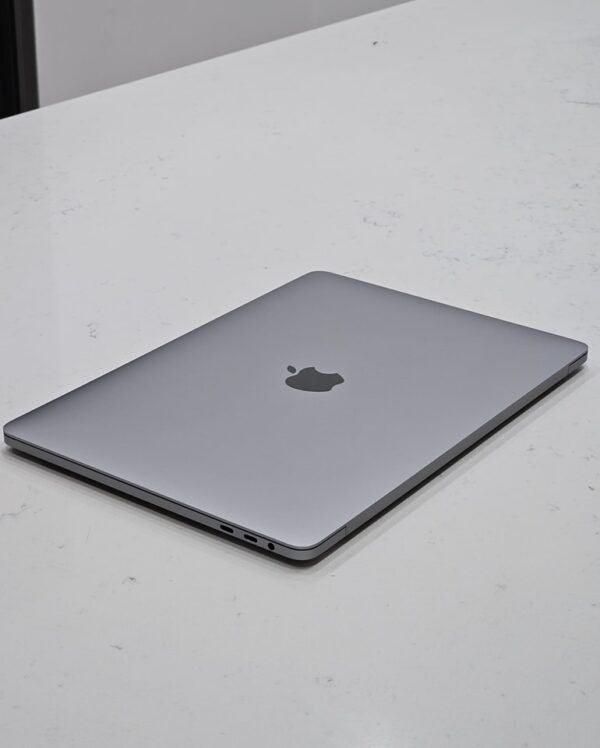 MacBook Pro 2020 i5(8th gen) 13” inches - Image 3